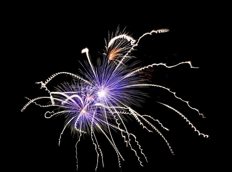 Abstract image of fireworks in the night sky by ManfredFotos