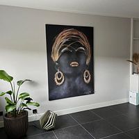 Photo de nos clients: Portrait d'une femme africaine avec de l'or. Peint à la main. par Ineke de Rijk, sur artframe