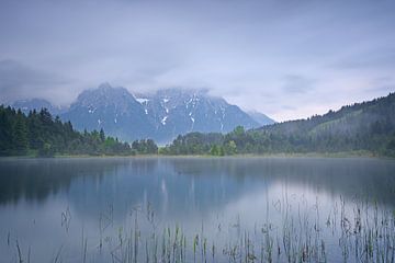 Morgens am Luttensee - Wunderschönes Bayern von Rolf Schnepp