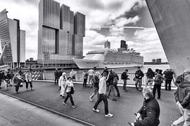 Invasion of the tourists by Marcel Moonen @ MMC Artworks