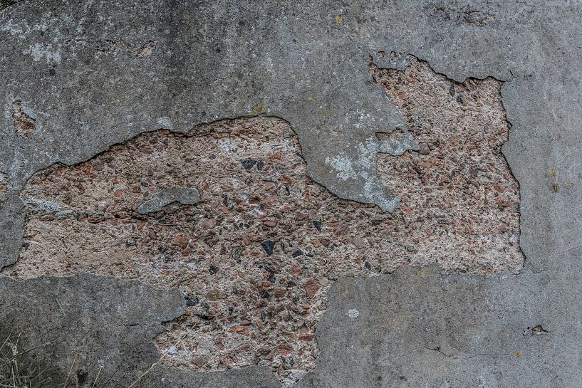 Old rough concrete wall by Ans Bastiaanssen