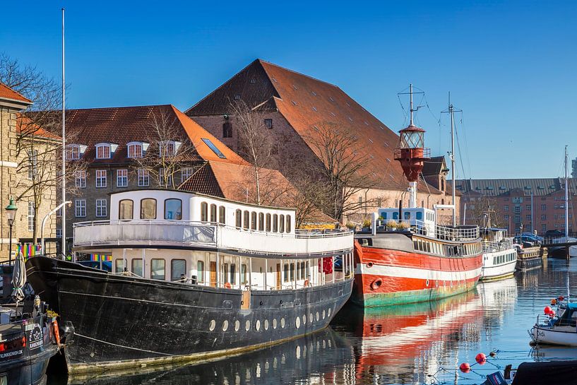 KOPENHAGEN Kongens Bryghus, Frederiksholms Kanal van Melanie Viola