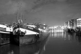 Schifffahrt in Amsterdam von Marianna Pobedimova