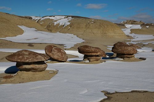 Ah-Shi-Sle-Pah Wilderness Study Area in de winter met grappige stenen figuren, New Mexico, USA