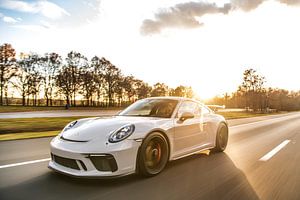 Porsche 911 GT3 4.0 auf hoher Geschwindigkeit von Bas Fransen