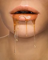 Lippen in Honig