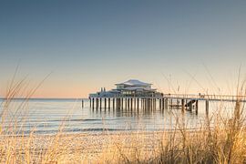 Teahouse in morning light by Ursula Reins
