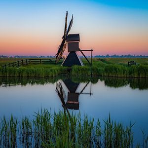 Spinnenkopmolen met Reflectie bij Zonsopgang