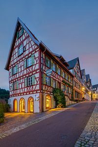 Fachwerkhäuser in Schiltach an einem Sommerabend