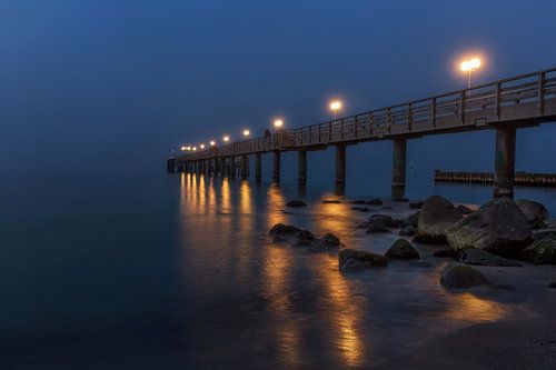 Kühlungsborn pier in fog and darkness