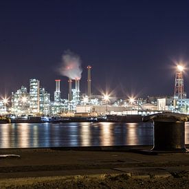 Industry Europoort @ Night by Koen Mol