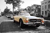 Mercedes Benz vintage retro oldtimer zwart wit goud von Miljko Kucevic Miniaturansicht
