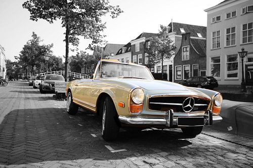 Mercedes Benz vintage retro oldtimer zwart wit goud