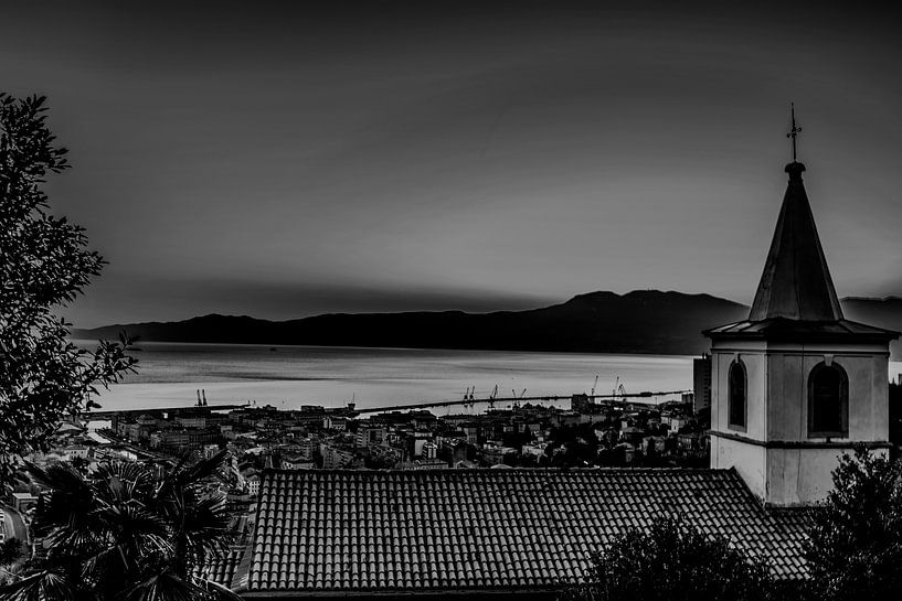 BLACK AND WHITE : CROATIA - TRSAT CHAPEL - RIJEKA by Photoart-Naegele