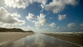 La largeur de la plage de la mer du Nord à Terschelling sur Ton Ellenbroek