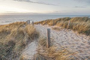 Strand en zee aan de Hollandse kust van Dirk van Egmond