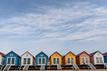 Bunte Häuser am Nordseestrand von Friedhelm Peters