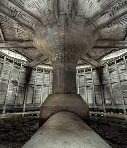 Intérieur d'une tour de refroidissement Centrale électrique sur Olivier Photography