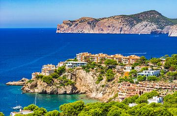 Costa de la Calma, mooie kust op Mallorca, Balearen, Spanje Middellandse Zee van Alex Winter