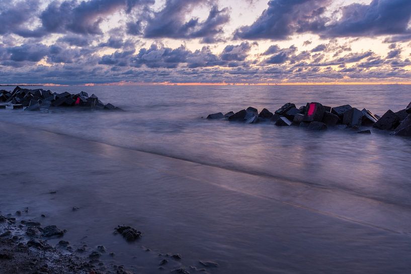 Waddendike clouds by Jan Georg Meijer