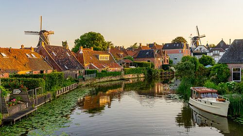 Winsum (in Groningen) tijdens zonsondergang