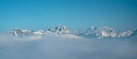 Tannheimer bergen en de Zugspitze in het verre zicht van Leo Schindzielorz thumbnail