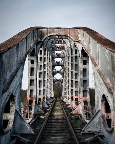 Pont abandonné sur Valerie Leroy Photography