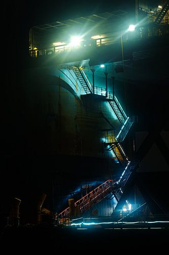 Stairs to darkness van Photo_Minuscule