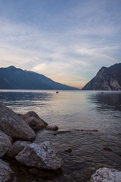 Lago di Garda/ Lake Garda/Gardameer van Helma de With