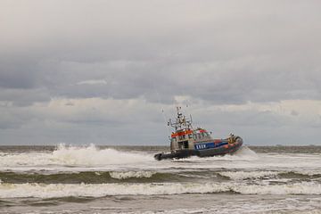 Reddingsboot Ameland in actie van Meindert Marinus