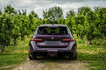 BMW M5 Touring G99 Daytona Violet Metallic van Bas Fransen