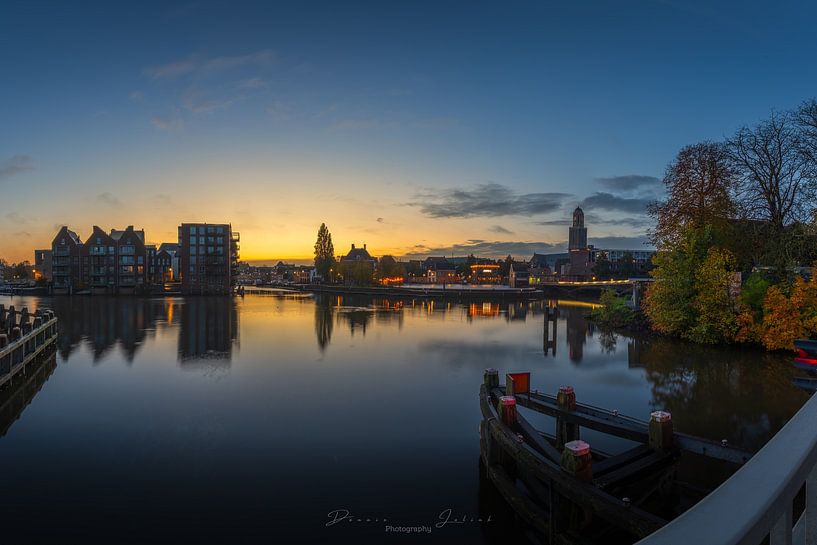 Sunrise on the Zwolle canal by Dennie Jolink
