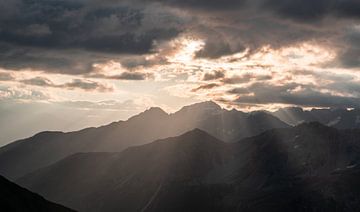 Zonsopkomst over de Stelviopass