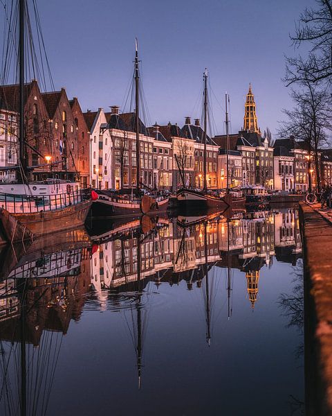 Hoge der A, houseboats, warehouses, canal houses, Groningen by Harmen van der Vaart