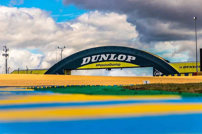 Dunlop bridge at Le Mans by Richard Kortland
