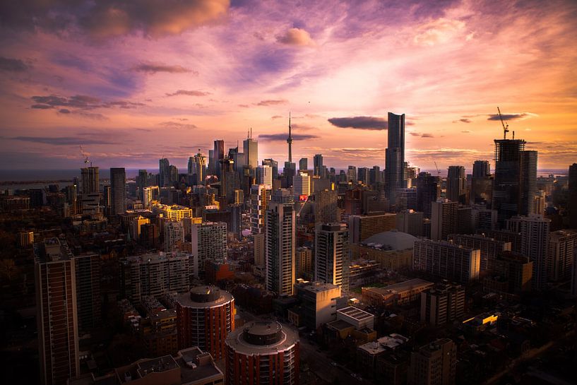 Toronto by Hello Pompoyo