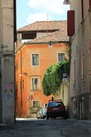 Leere Straße in Italien