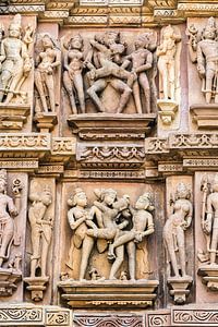 Khajurao - Erotisches Relief im Lakshmana-Tempel