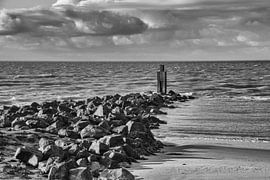 Brouwersdam 2 by Marloes van der Beek-Rietveld