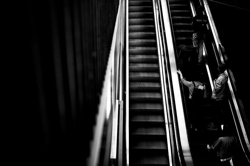 escalator 2 by Bart Rondeel