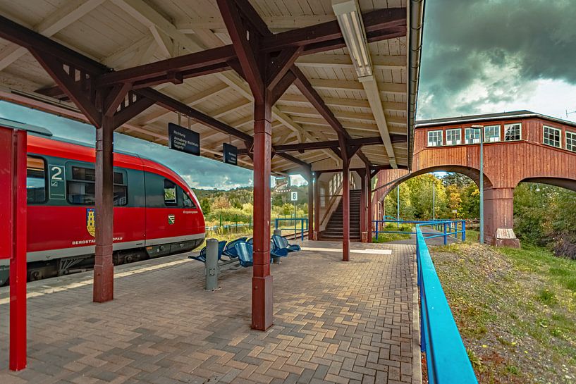 Erzgebirgsbahn am Bahnhof Thermalbad Wiesenbad von Johnny Flash