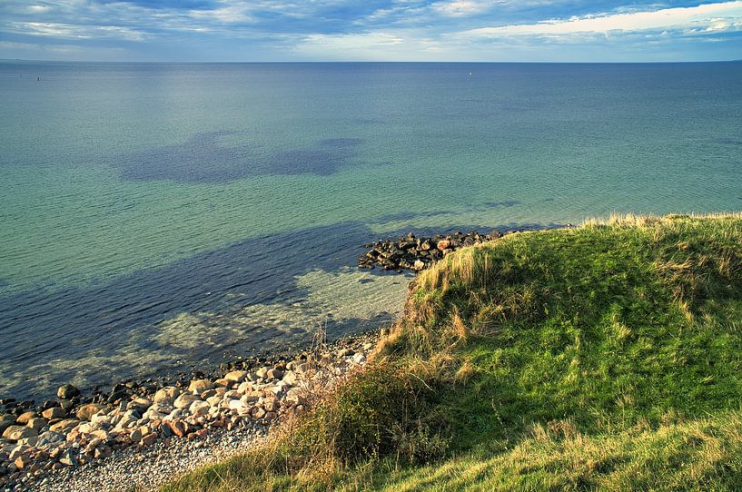 Klif aan het Kattegat in Denemarken. Zee en wolken van Martin Köbsch