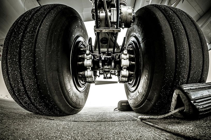 Sous le train d'atterrissage par Denis Feiner
