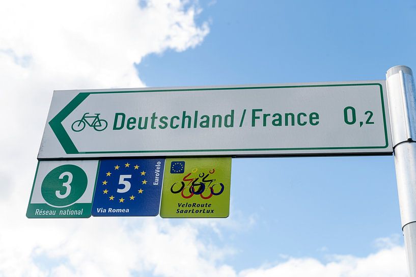 Bike lanes at the border by Richard Wareham