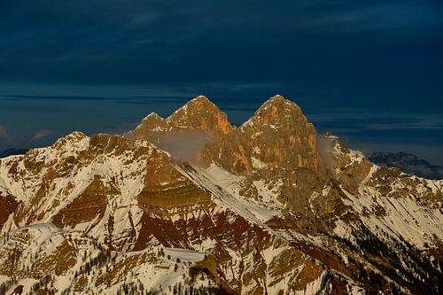 Les Dolomites avant le coucher du soleil