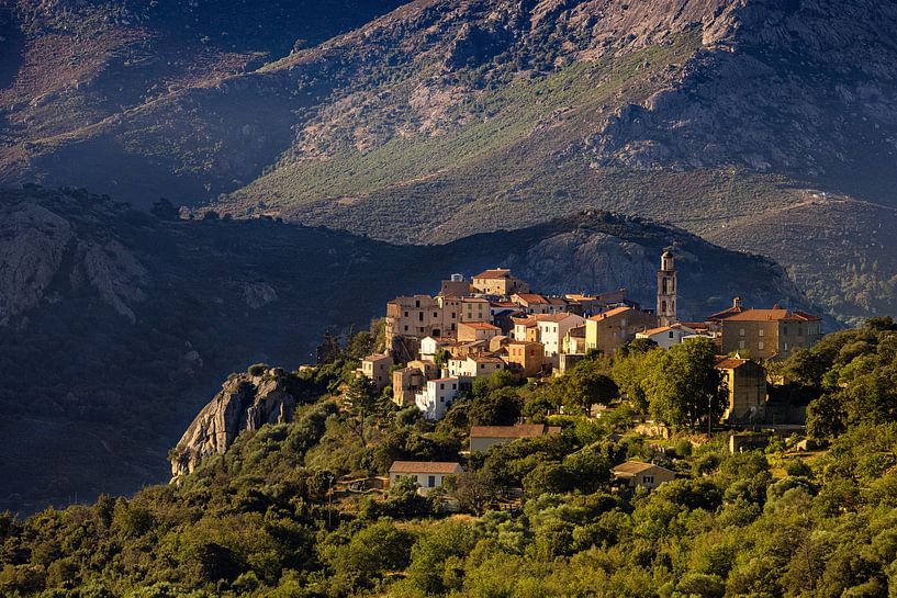 Vue de Montemaggiore, Corse, France par Adelheid Smitt