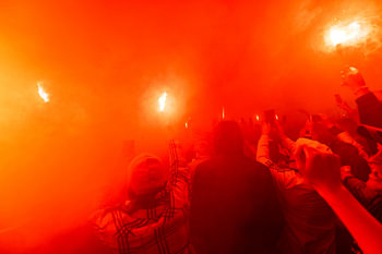 Feijenoord huldiging Coolsingel met fakkels