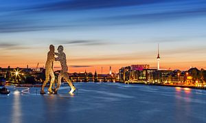 Berlin Skyline am alten Osthafen