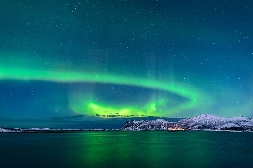 Aurore polaire dans le ciel nocturne du nord de la Norvège par Sjoerd van der Wal Photographie