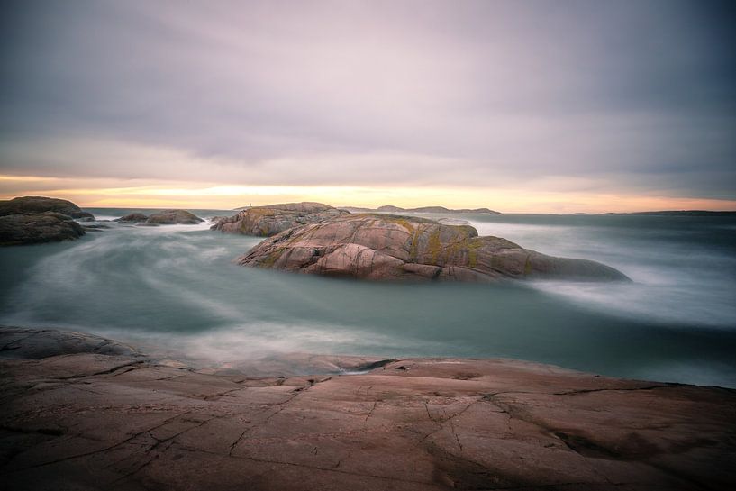 Coast of Sweden, Lnag time exposure in storm by Fotos by Jan Wehnert